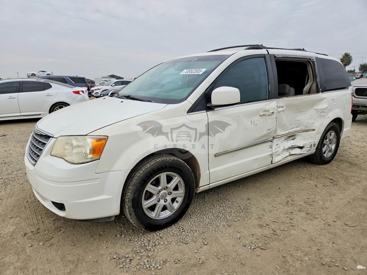 Chrysler Town & Country TOURING 3.8L 6 2010