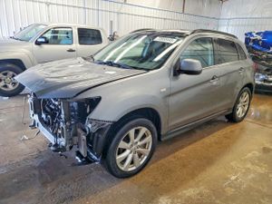 Mitsubishi Outlander SE 2.0L 4 2015