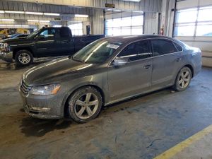Volkswagen Passat S 1.8L 4 2015