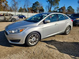 Ford Focus SE 2.0L 4 2015