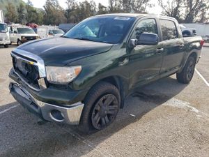 Toyota Tundra CREWMAX SR5 4.6L 8 2013