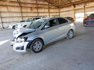 Chevrolet Aveo (Sonic) LT 1.8L 4 2015