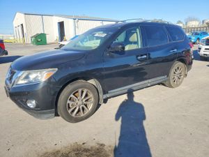 Nissan Pathfinder S 3.5L 6 2015
