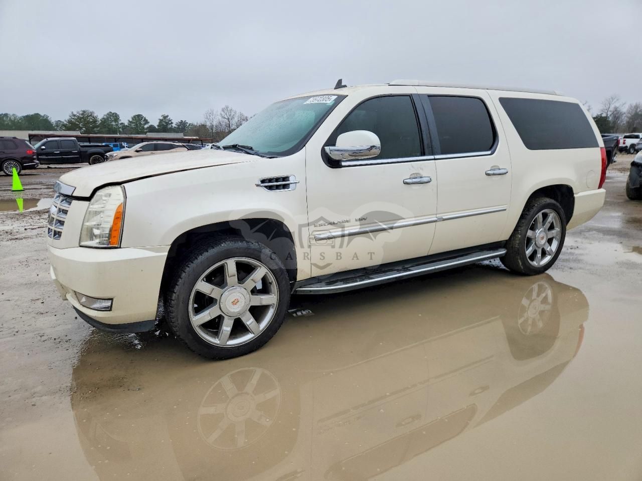 Cadillac Escalade ESV LUXURY 6.2L 8 2012