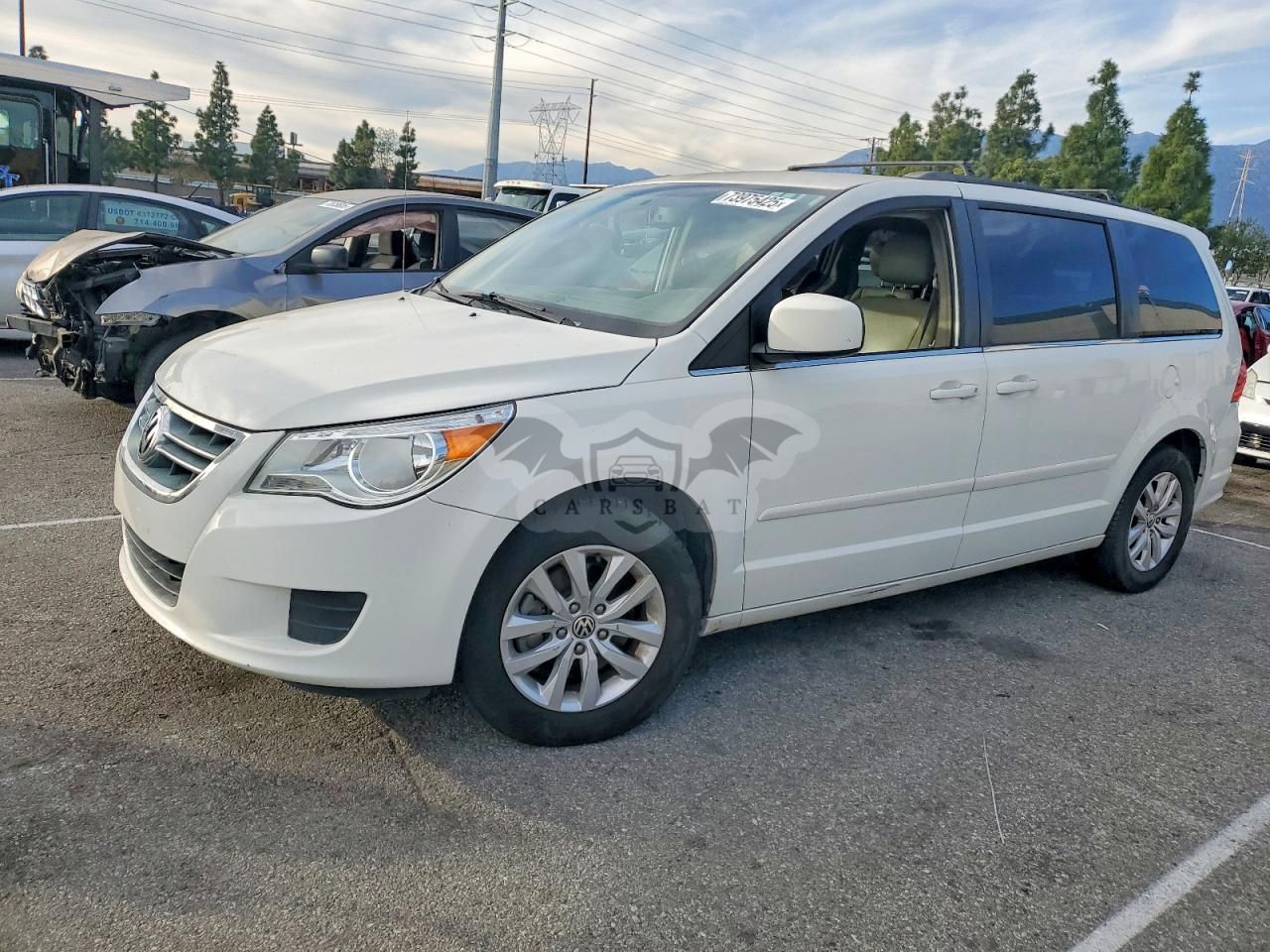 Volkswagen Routan SE 3.6L 6 2012