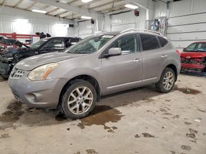 Nissan Rogue S 2.5L 4 2013