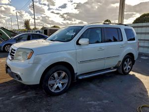 Honda Pilot TOURING 3.5L 6 2013