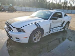 Ford Mustang 3.7L 6 2014