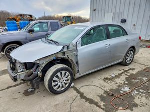 Toyota Corolla BASE 1.8L 4 2012
