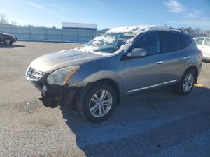 Nissan Rogue S 2.5L 4 2013