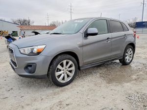 Mitsubishi Outlander ES 2.0L 4 2014