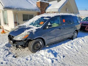 Toyota Sienna CE 3.5L 6 2008