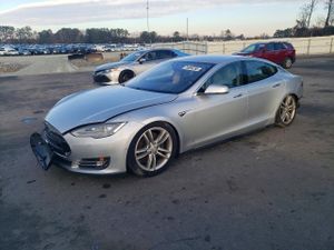 Tesla Model S 85 2015