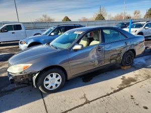 Toyota Camry LE 2.4L 4 2004