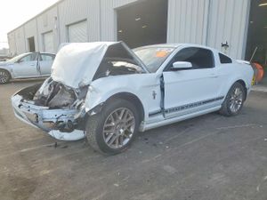 Ford Mustang 3.7L 6 2014