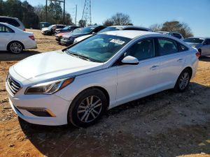 Hyundai Sonata SE 2.4L 4 2015