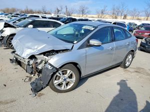 Ford Focus SE 2.0L 4 2014