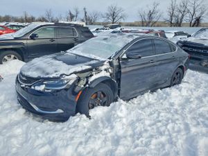 Chrysler 200 LIMITED 2.4L 4 2015