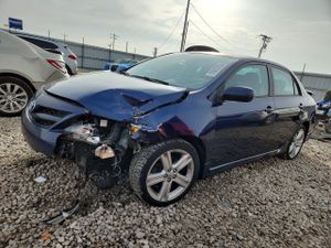 Toyota Corolla BASE 1.8L 4 2013