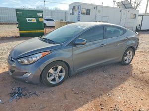 Hyundai Elantra GLS 1.8L 4 2013