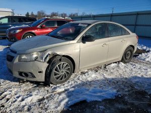 Chevrolet Cruze LS 1.8L 4 2013