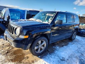 Jeep Patriot LATITUDE 2.4L 4 2015