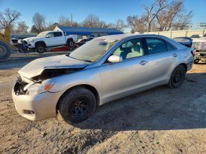 Toyota Camry BASE 2.5L 4 2011