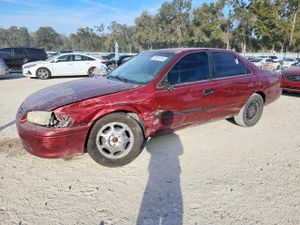 Toyota Camry CE 2.2L 4 2001