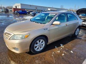 Toyota Camry BASE 2.5L 4 2011