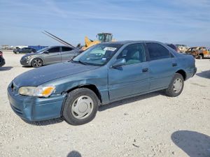 Toyota Camry CE 2.2L 4 2000