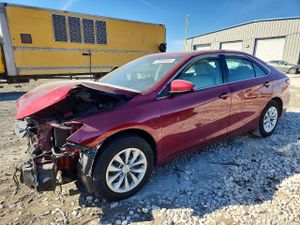 Toyota Camry LE 2.5L 4 2015