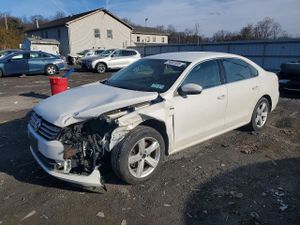 Volkswagen Passat S 1.8L 4 2015