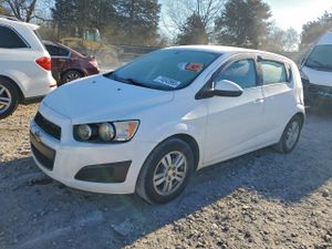 Chevrolet Aveo (Sonic) LT 1.8L 4 2015