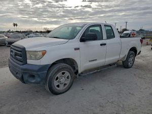 Toyota Tundra DOUBLE CAB SR5 5.7L 8 2013