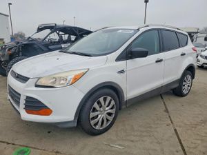 Ford Escape S 2.5L 4 2015