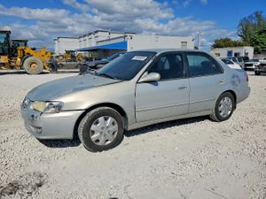 Toyota Corolla CE 1.8L 4 2001