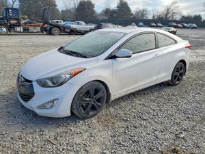 Hyundai Elantra GS 1.8L 4 2013