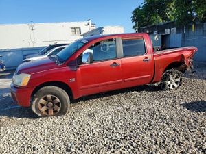 Nissan Titan XE 5.6L 8 2004