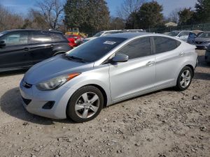 Hyundai Elantra GLS 1.8L 4 2013