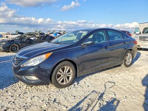 Hyundai Sonata GLS 2.4L 4 2013