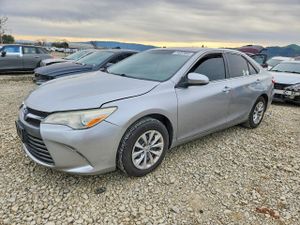 Toyota Camry LE 2.5L 4 2015