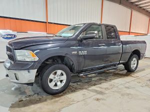 RAM 1500 SLT 5.7L 8 2015