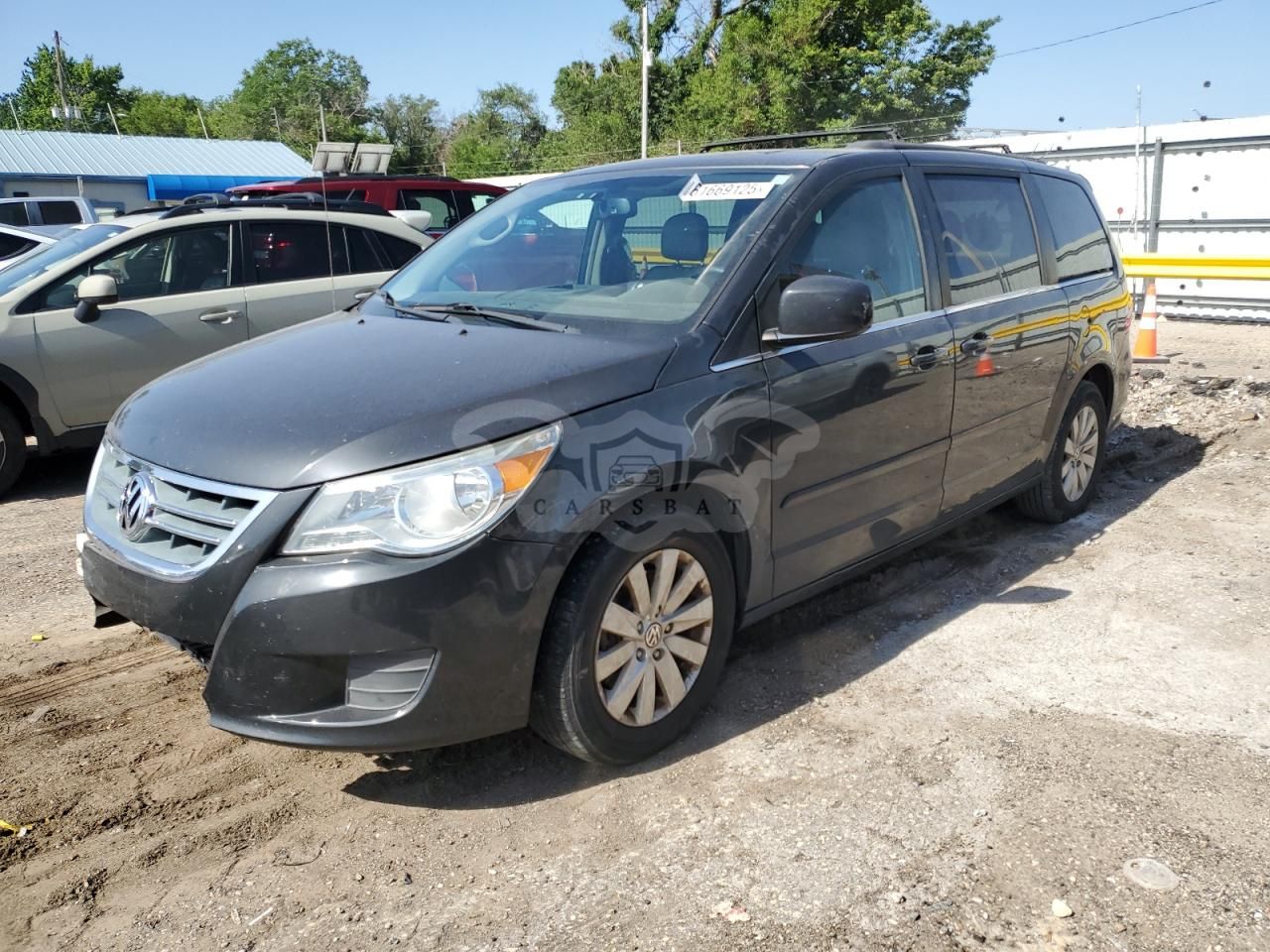 Volkswagen Routan SEL 3.6L 6 2012