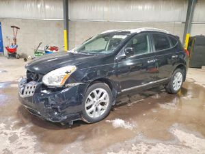Nissan Rogue S 2.5L 4 2013