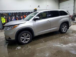 Toyota Highlander LE 3.5L 6 2015