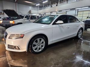 Audi A4 PREMIUM 2.0L 4 2010