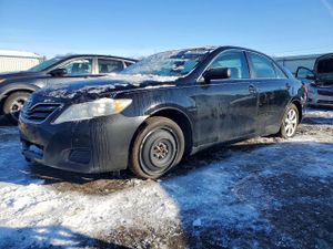 Toyota Camry BASE 2.5L 4 2011