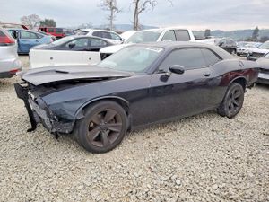 Dodge Challenger 3.6L 6 2017