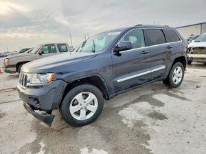 Jeep Grand Cherokee LAREDO 5.7L 8 2013