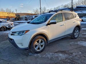 Toyota Rav4 XLE 2.5L 4 2013